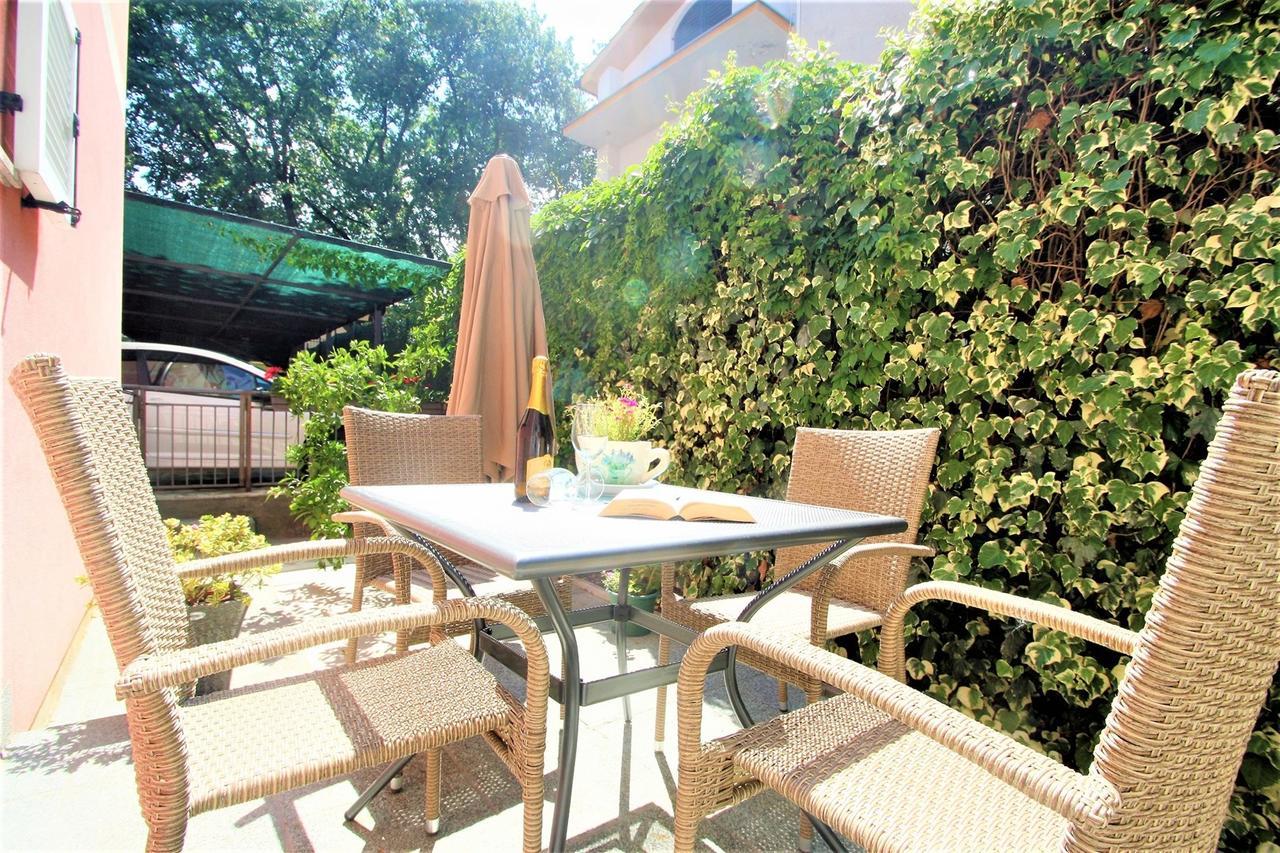 Apartment Amela 포레치 외부 사진