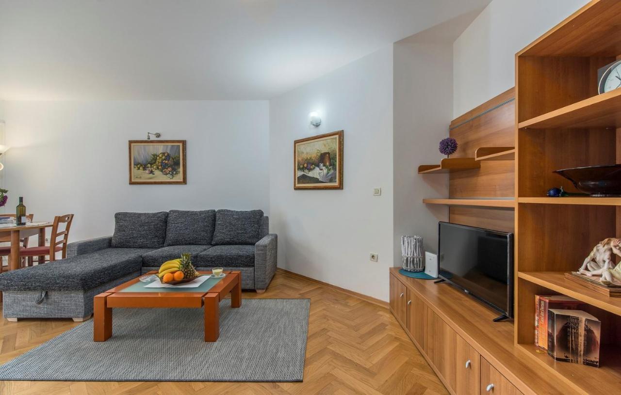 Apartment Amela 포레치 외부 사진